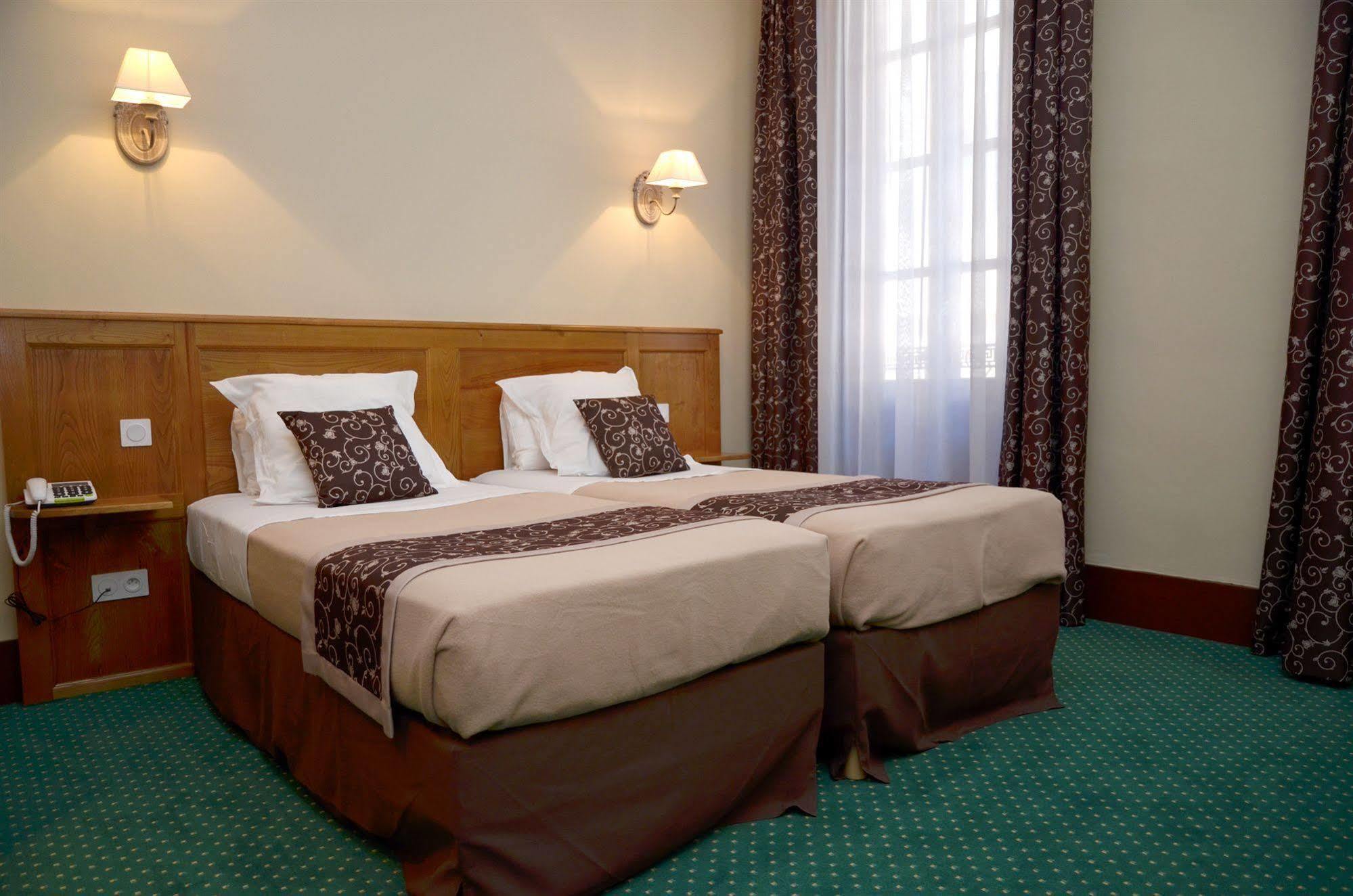 Hotel Heliot, Cosy Places By Charme & Caractere Tuluza Zewnętrze zdjęcie